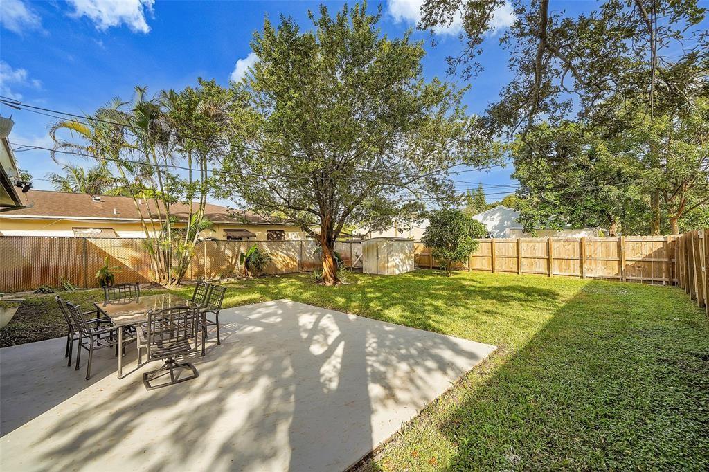 Lauderdale 2-9 D - Residential Income