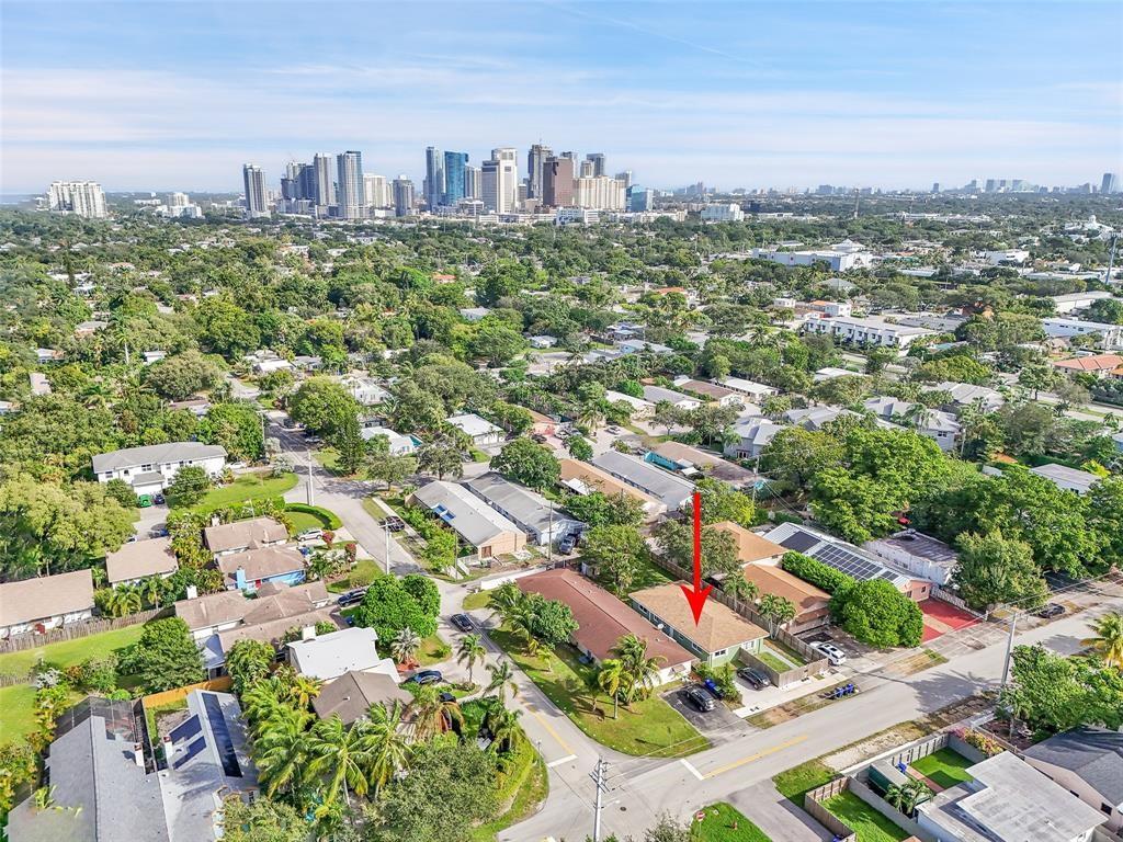 Lauderdale 2-9 D - Residential Income