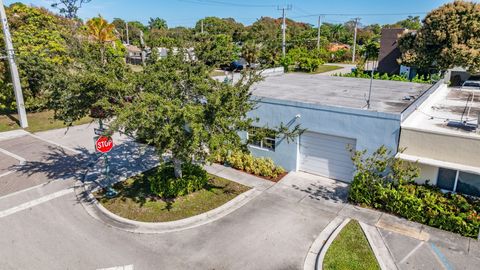3496 NE 12 Ter Terrace Oakland Park FL 33334