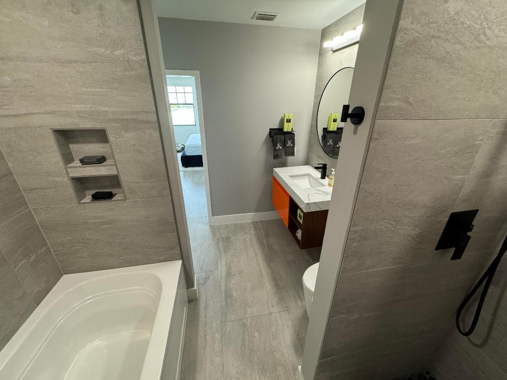 LUCERNE CONDO - Residential Lease