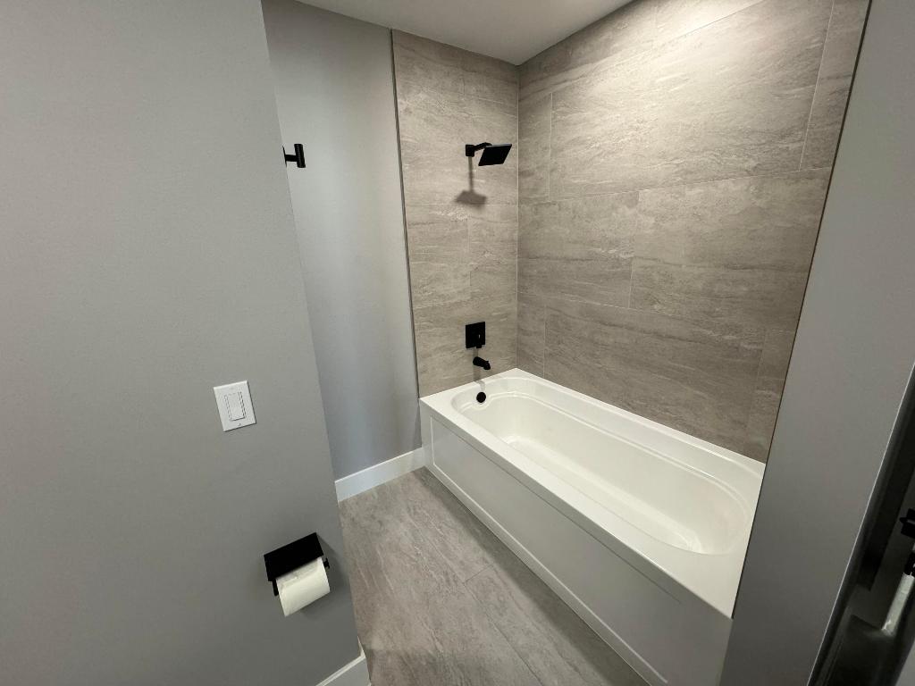 LUCERNE CONDO - Residential Lease