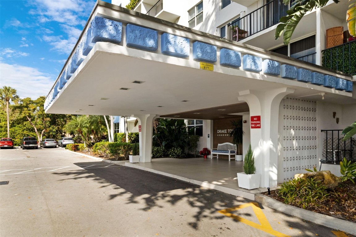 Drake Tower - Residential