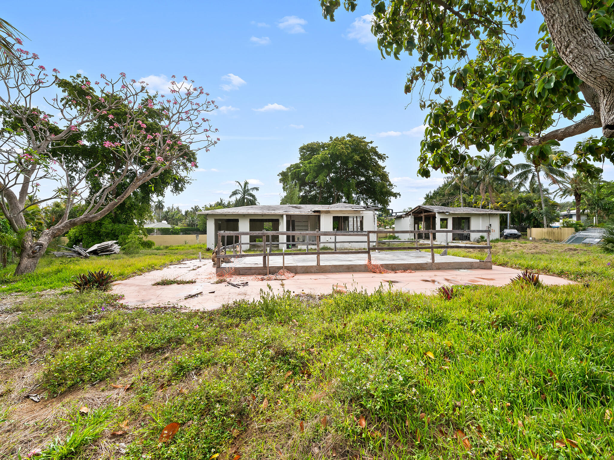 HARBOR BEACH - Residential
