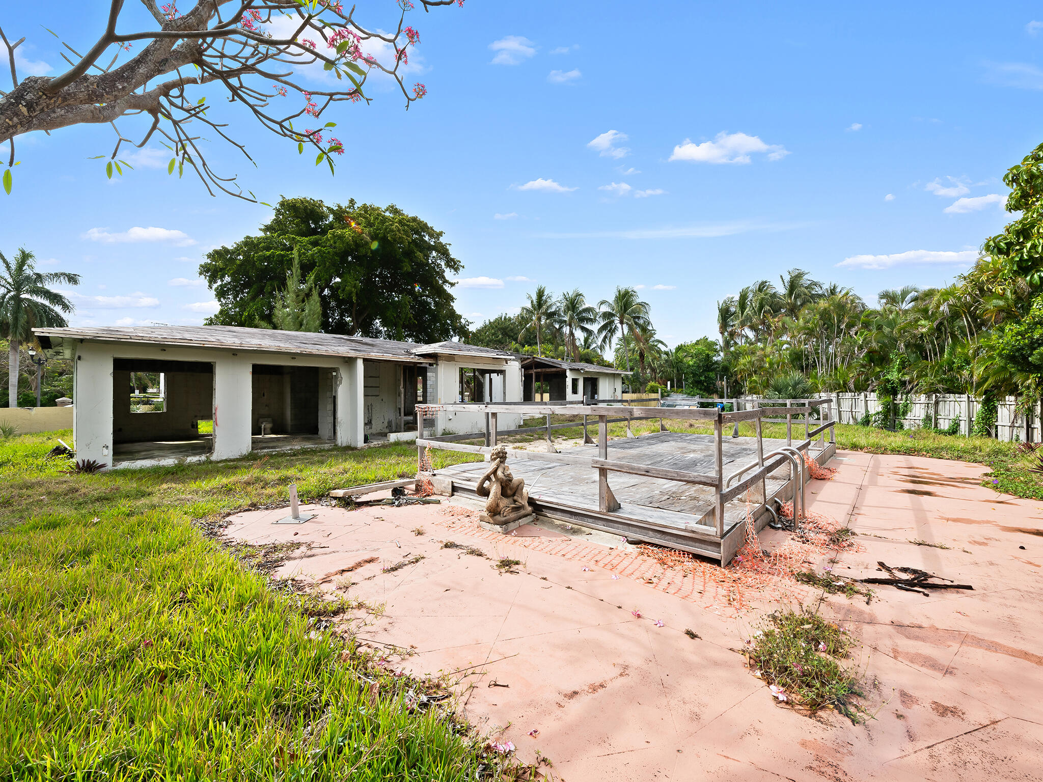HARBOR BEACH - Residential