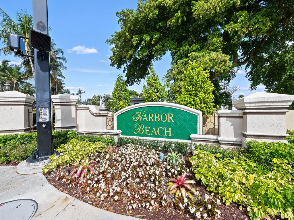 Photo of 2681 Harbor Beach Parkway, Fort Lauderdale, FL 33316 (MLS # B26012601)