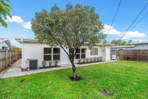 A home in Lake Worth Beach