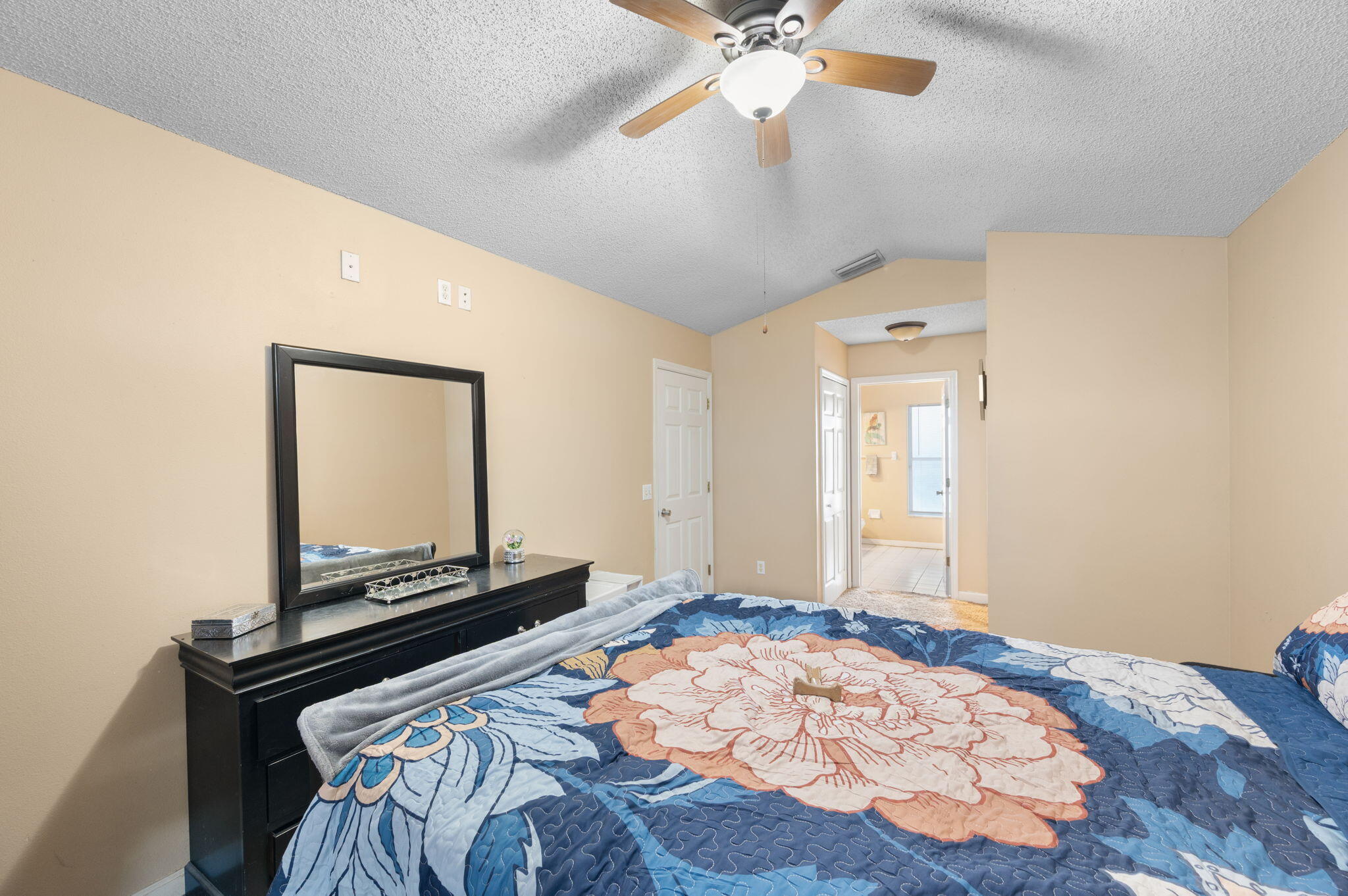 PORT ST LUCIE SECTION 48 1ST REPLAT - Residential