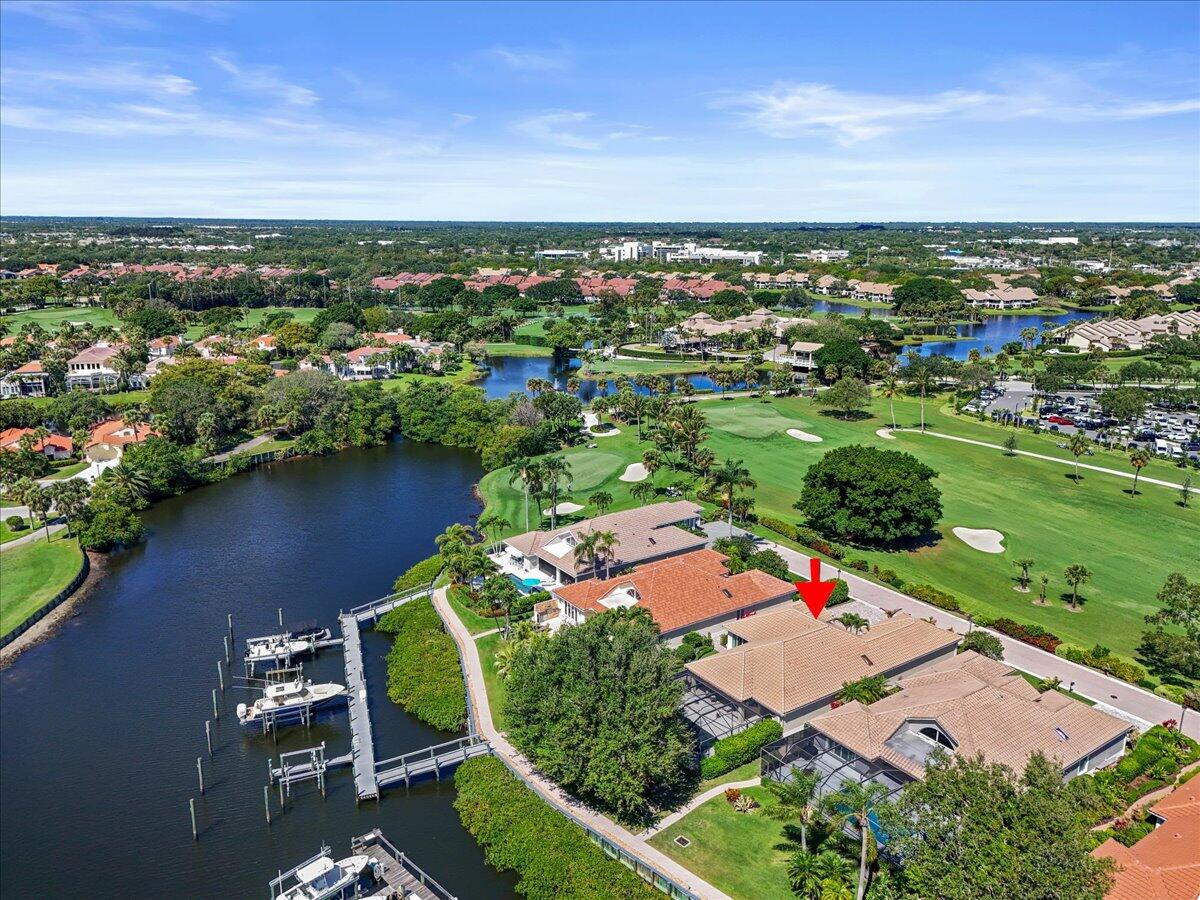BAY HEAD AT JONATHANS LANDING - Residential