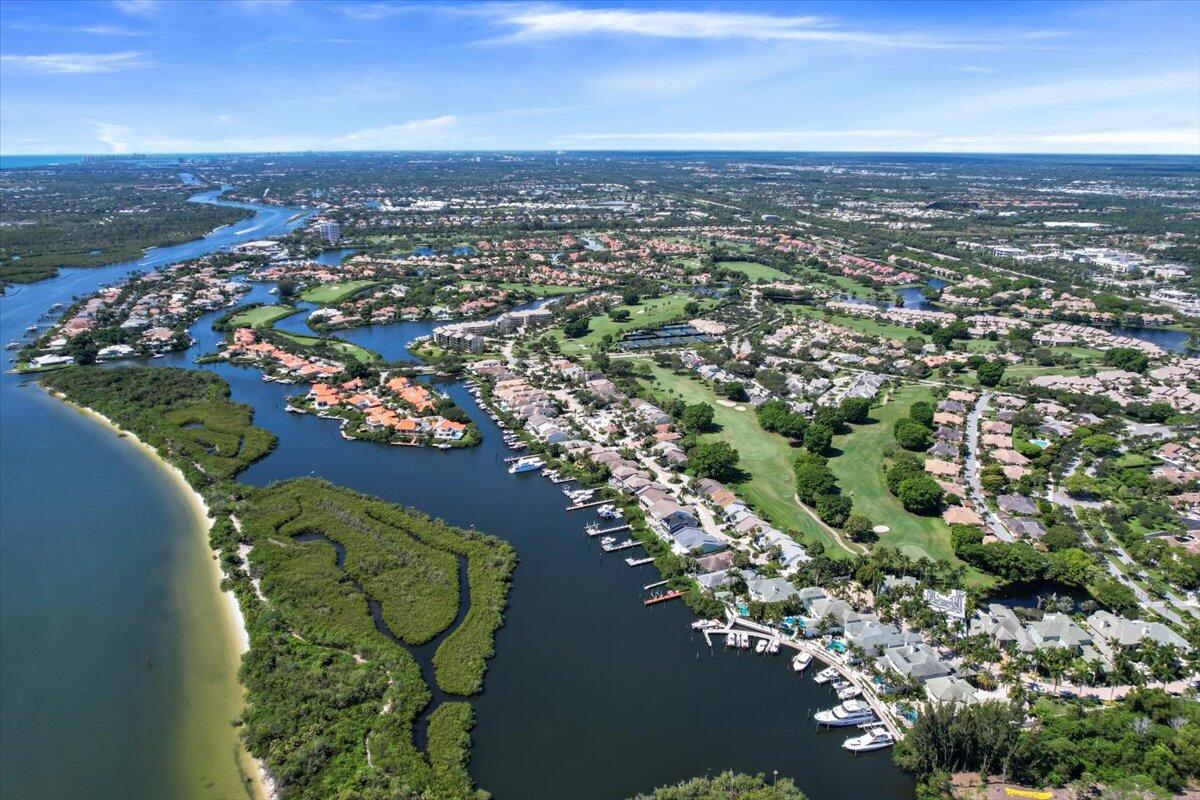 BAY HEAD AT JONATHANS LANDING - Residential