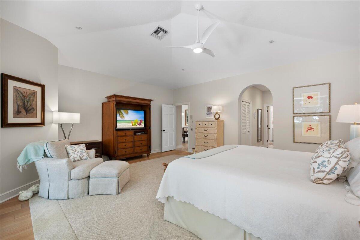 BAY HEAD AT JONATHANS LANDING - Residential