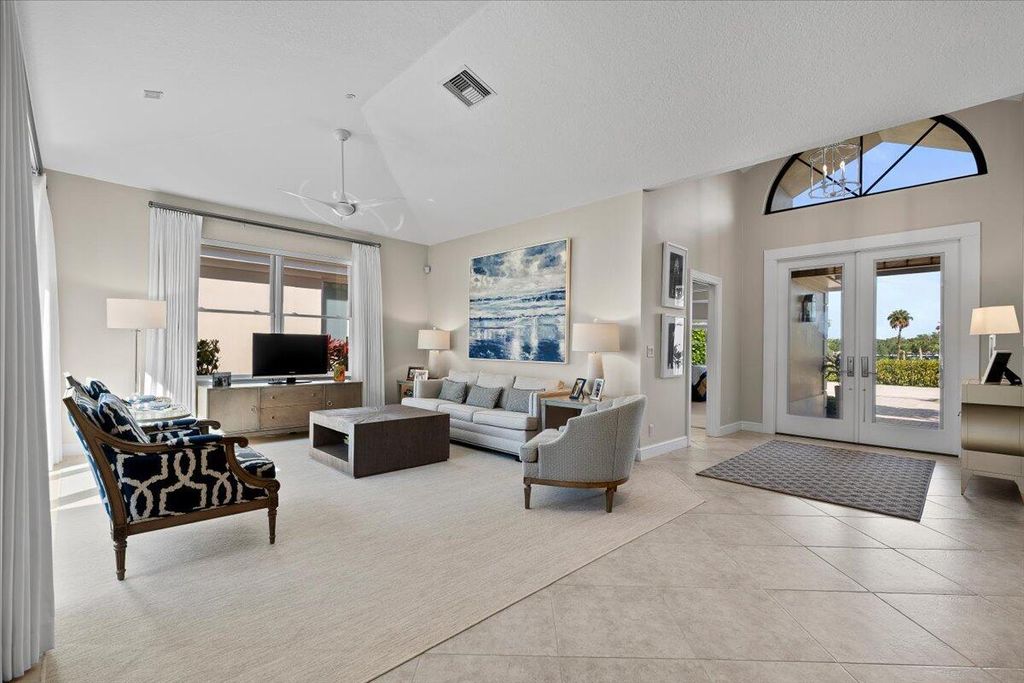 Photo of 16842 Bay Street, Jupiter, FL 33477 (MLS # B26021452)