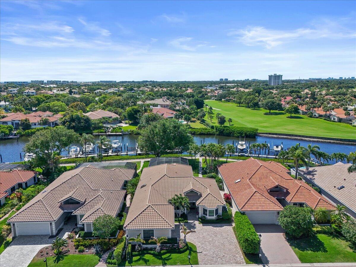 BAY HEAD AT JONATHANS LANDING - Residential