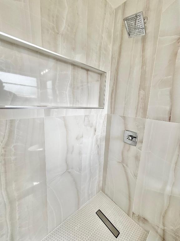 WINFIELD PARK UNIT 2 - Residential Lease