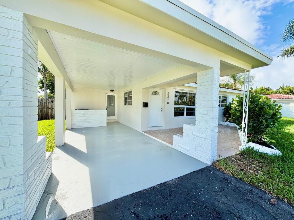 Photo of 2370 NE 4th Avenue, Boca Raton, FL 33431 (MLS # R11117006)