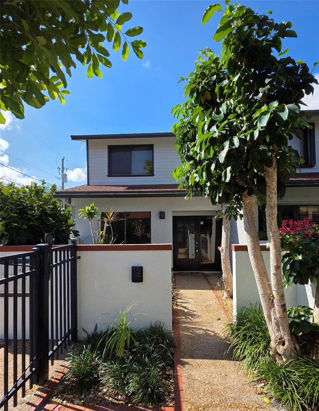 Photo of 817 SE 12th Court #1, Fort Lauderdale, FL 33316 (MLS # F10504483)
