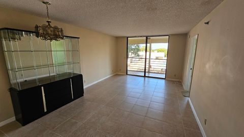Tiny photo for 4640 Lucerne Lakes Boulevard W #303, Lake Worth, FL 33467 (MLS # R11169359)
