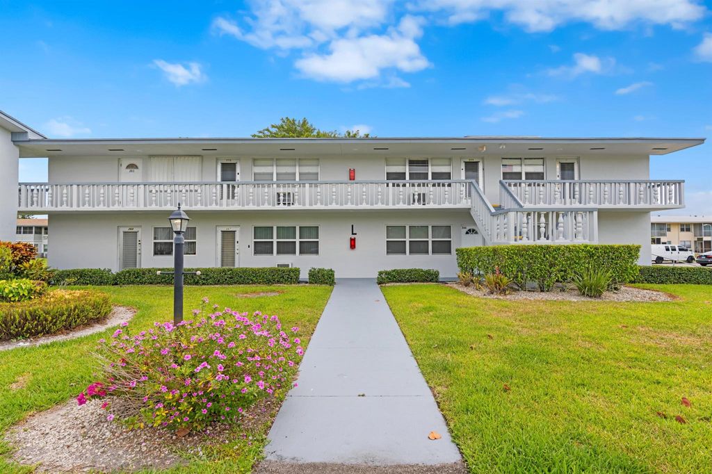 Photo of 279 Coventry L, West Palm Beach, FL 33417 (MLS # R11132996)