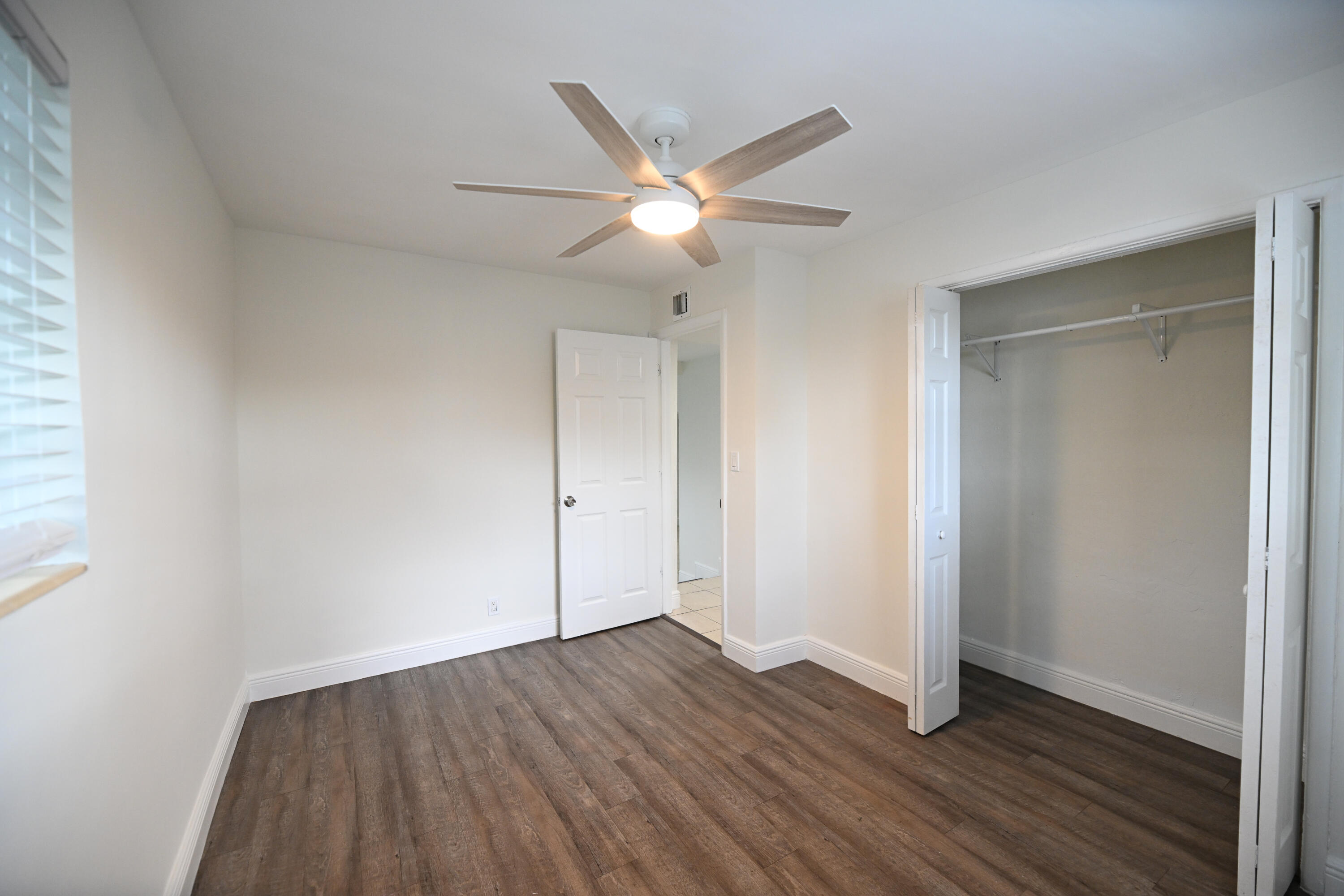 PALM LANE VILLA - Residential Lease