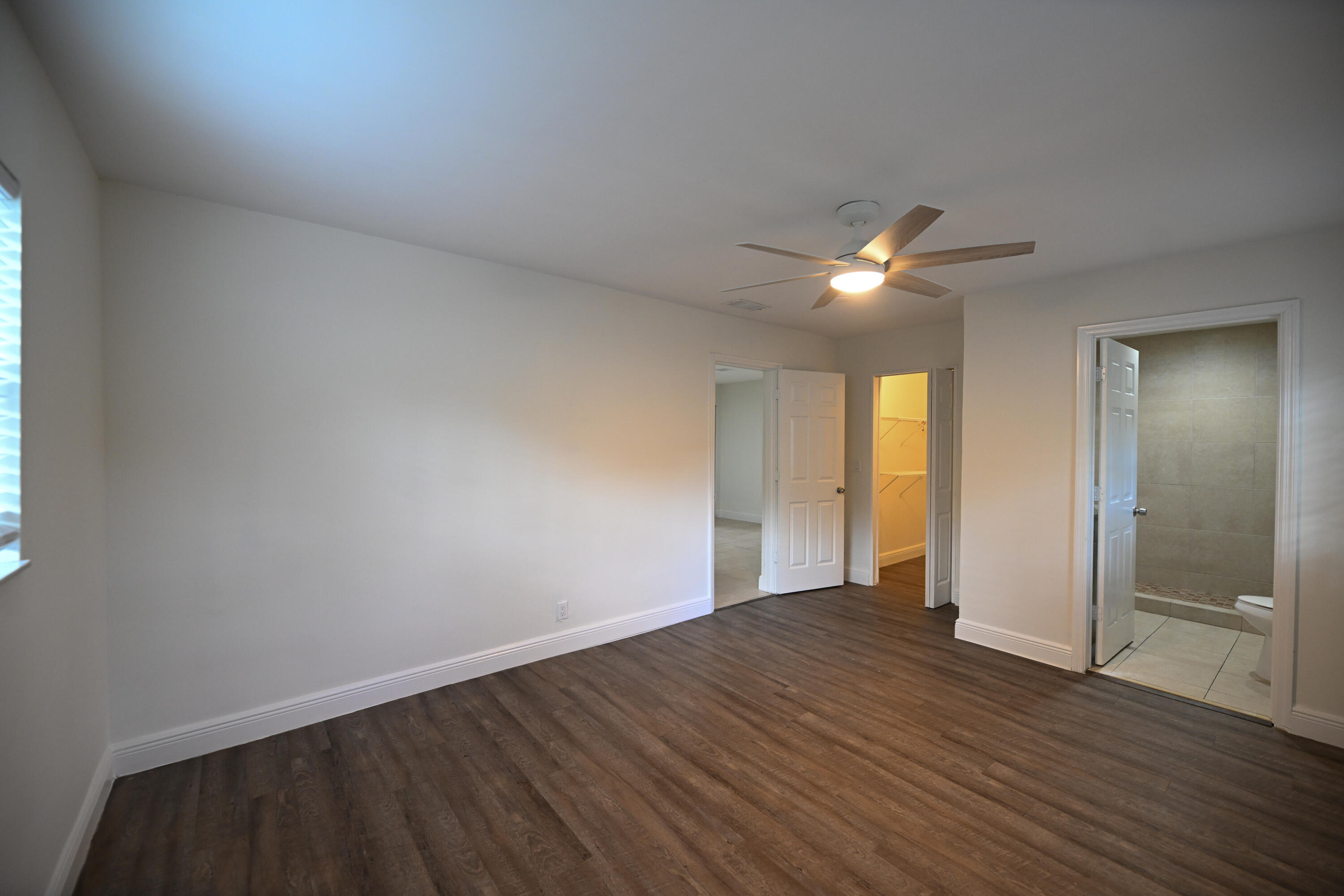 PALM LANE VILLA - Residential Lease