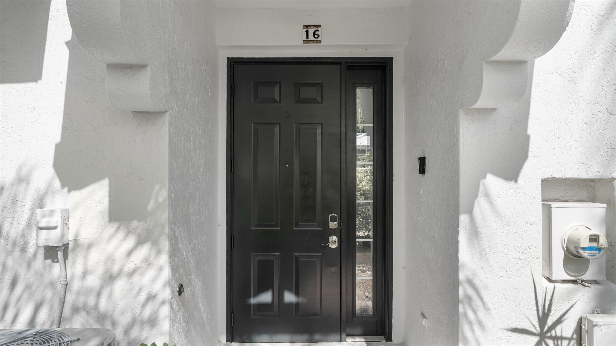 290 NE 5th Avenue 16