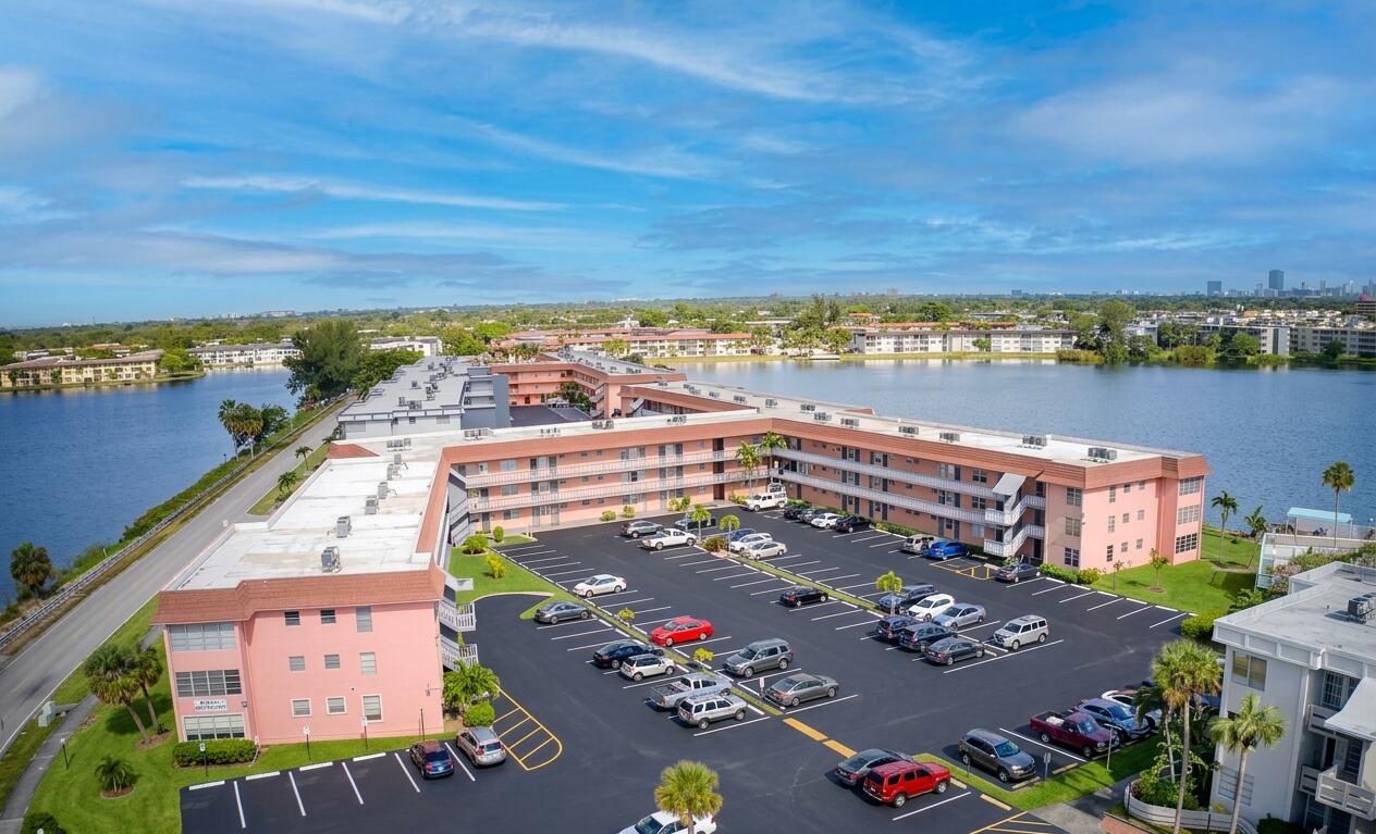 SIXTH MOORINGS CONDO - Residential