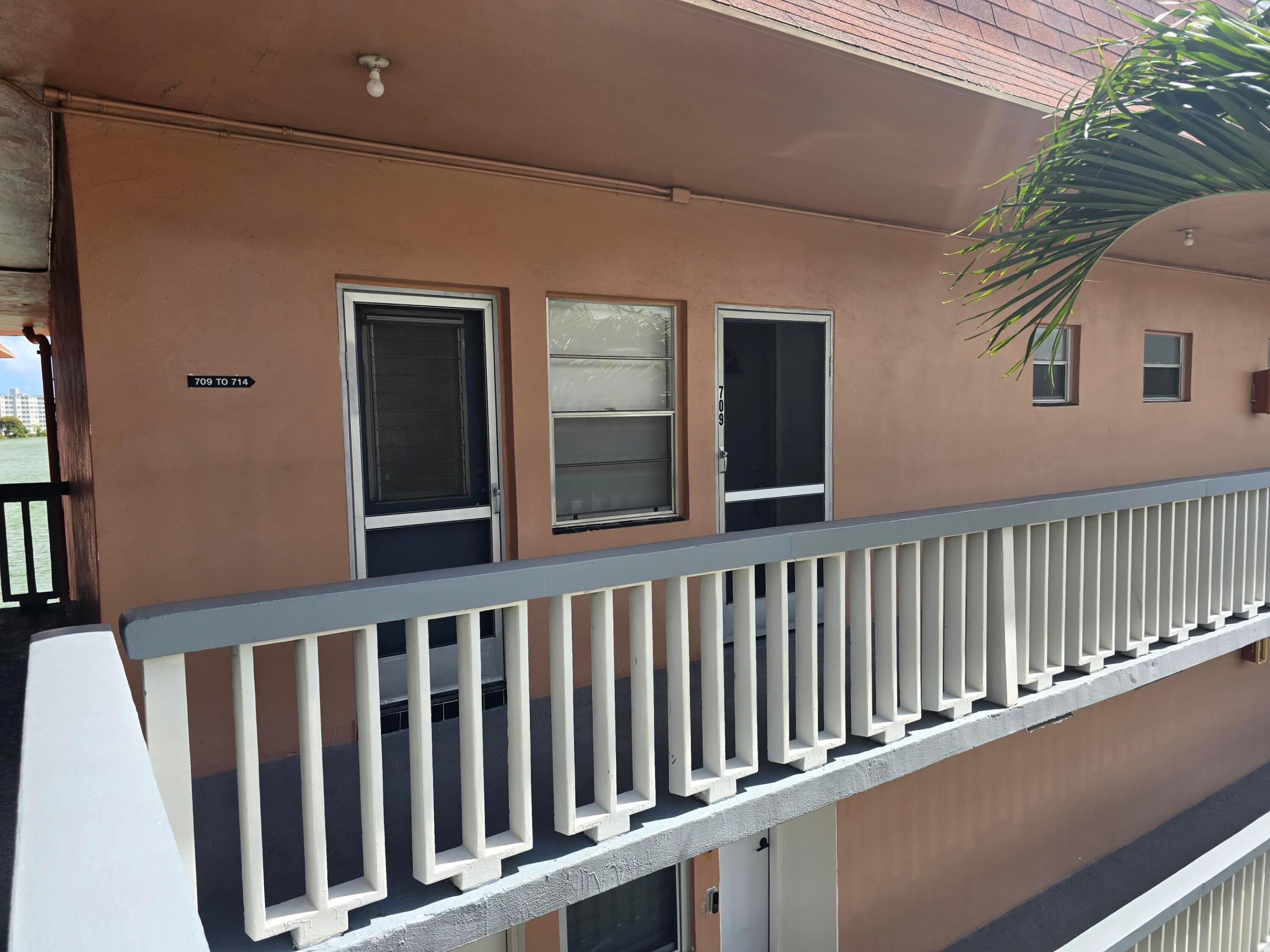 SIXTH MOORINGS CONDO - Residential