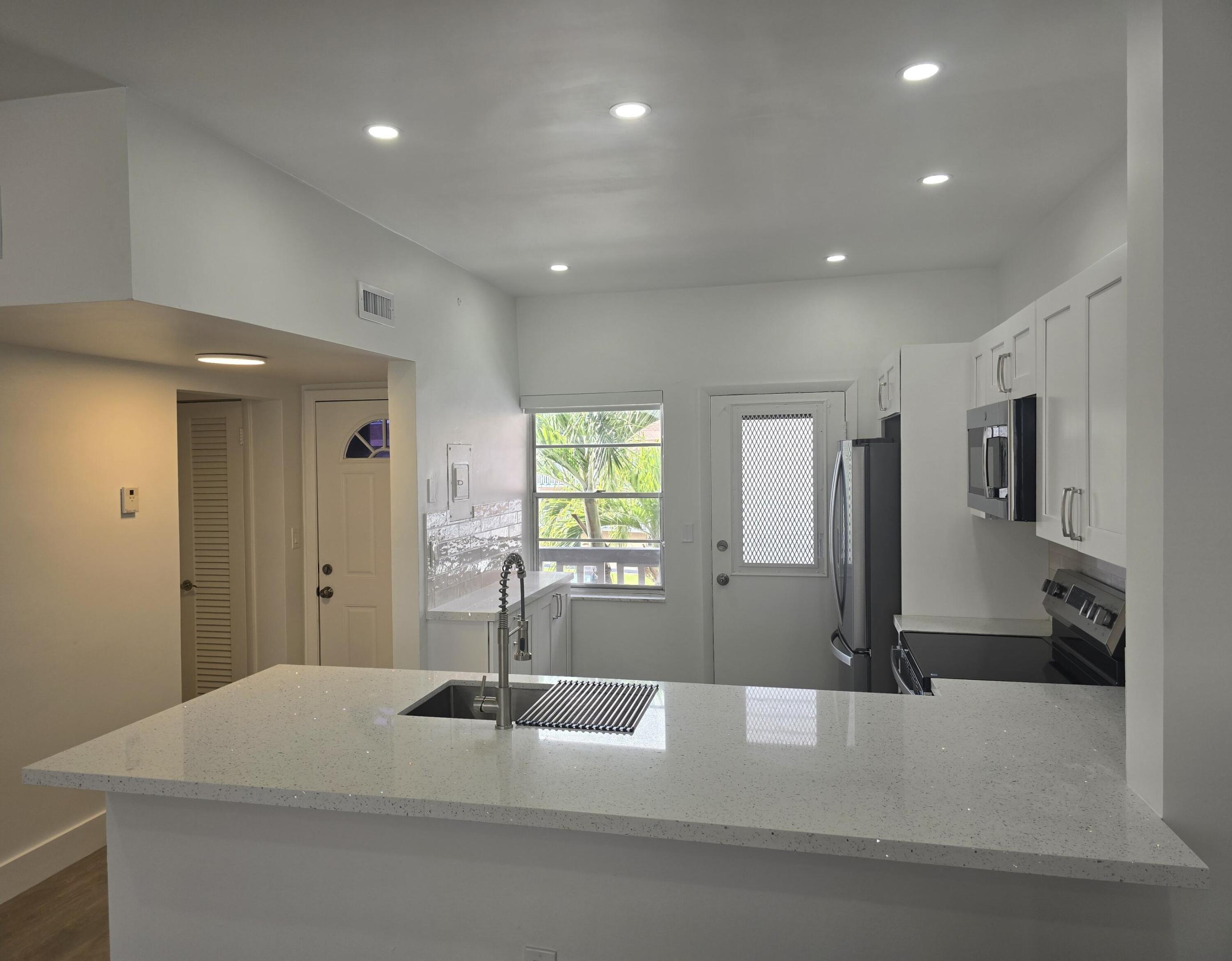 SIXTH MOORINGS CONDO - Residential