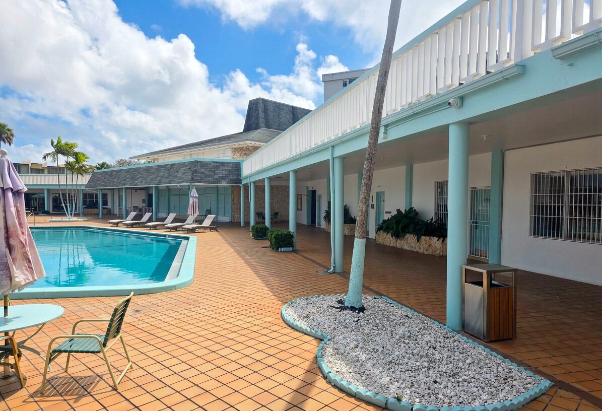 SIXTH MOORINGS CONDO - Residential