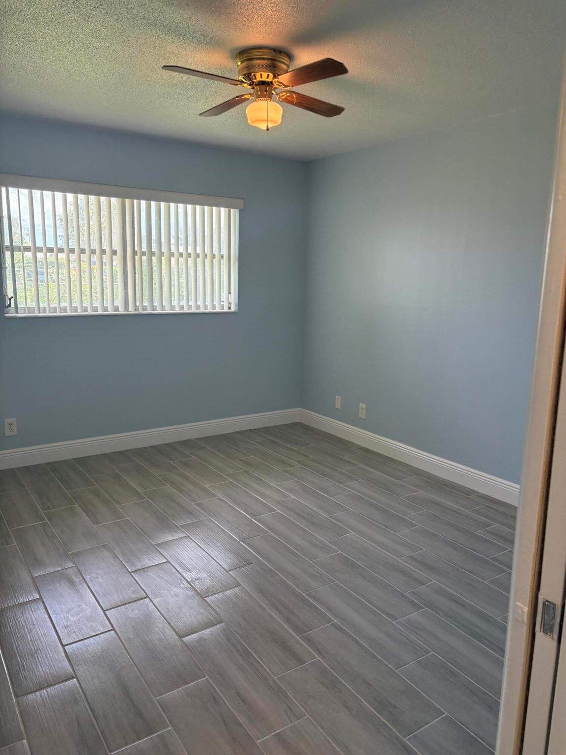 Cresthaven Villas No. 11 - Residential Lease