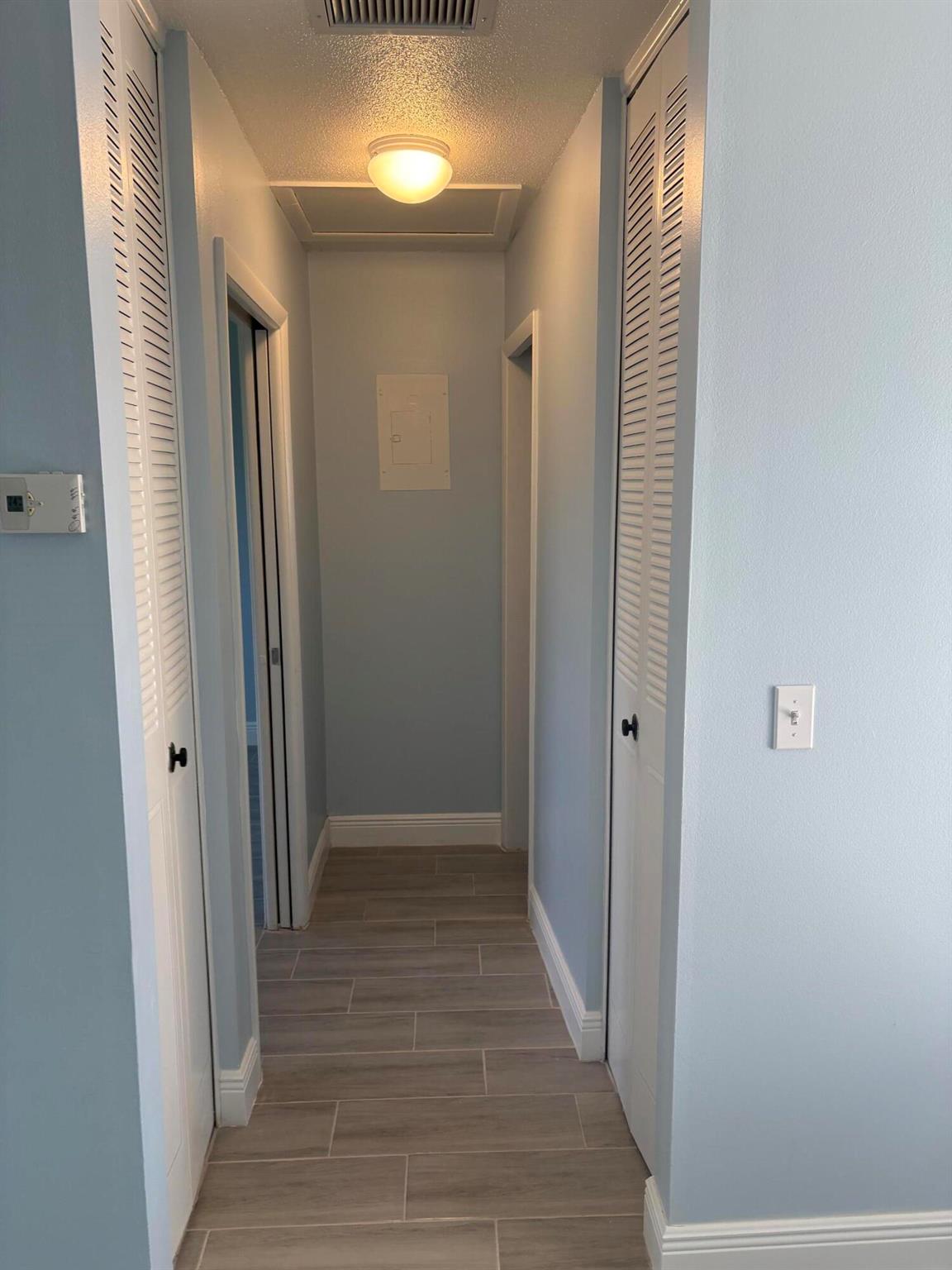 Cresthaven Villas No. 11 - Residential Lease