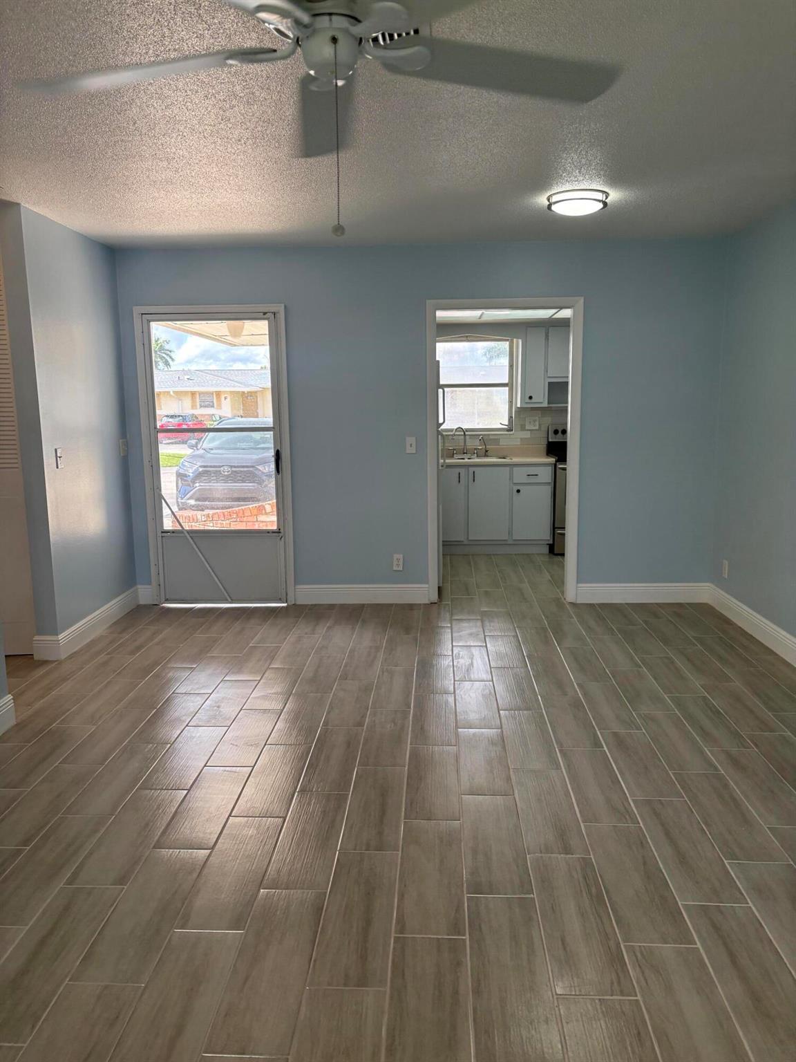 Cresthaven Villas No. 11 - Residential Lease