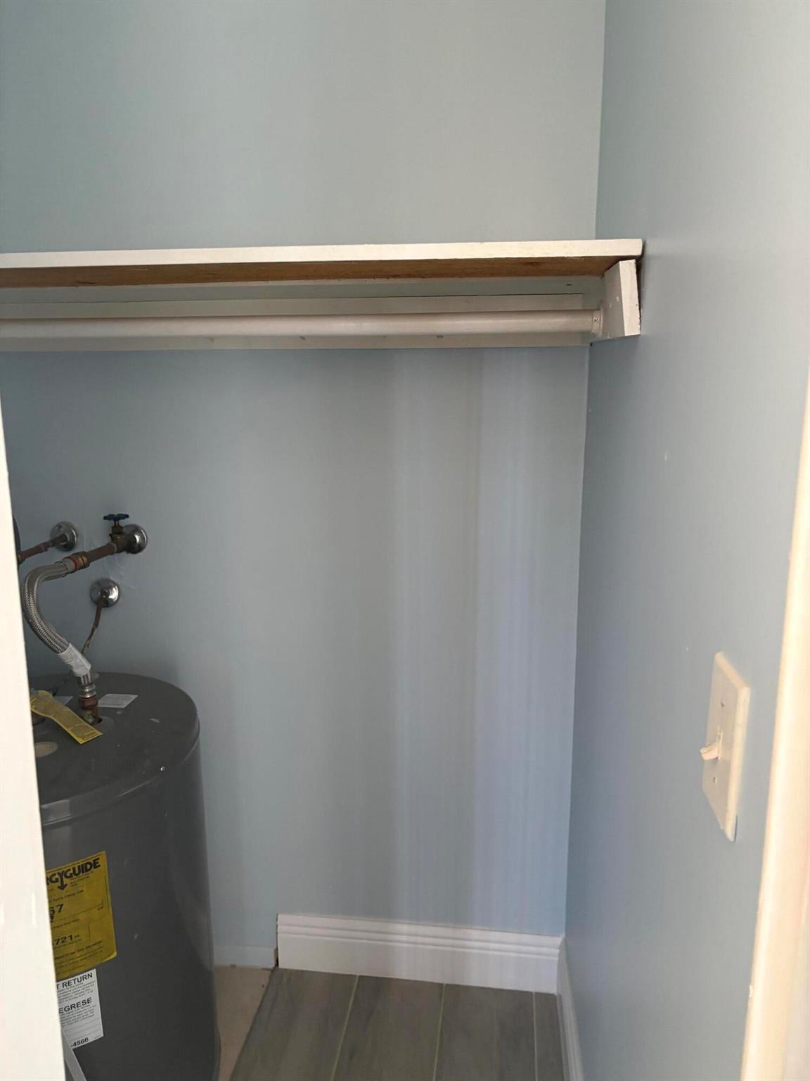 Cresthaven Villas No. 11 - Residential Lease