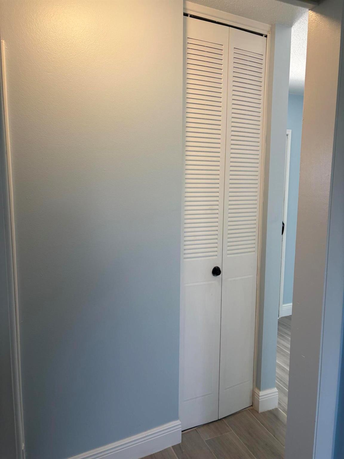 Cresthaven Villas No. 11 - Residential Lease