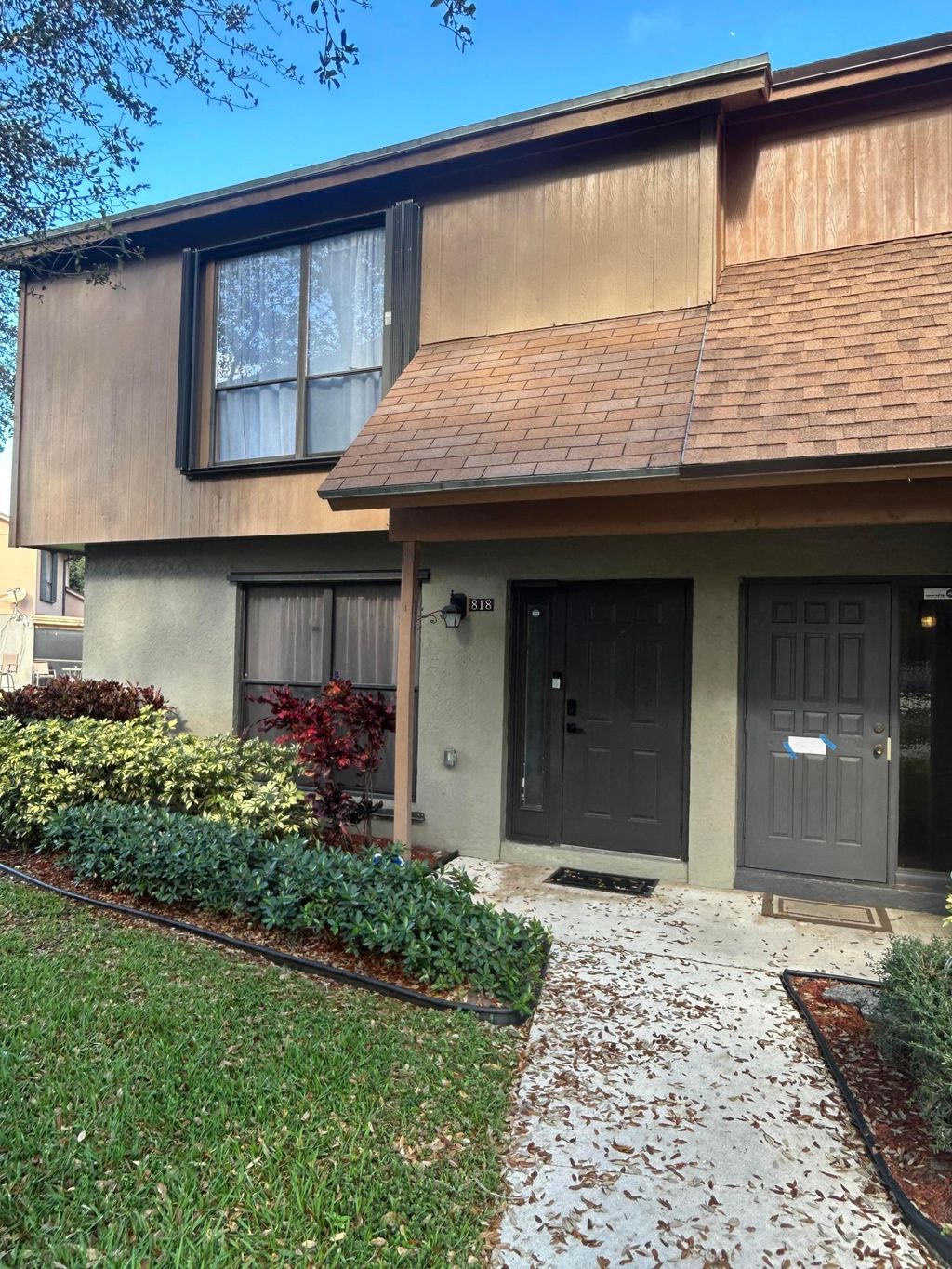 Photo of 818 Sandtree Drive, Palm Beach Gardens, FL 33403 (MLS # R11168012)