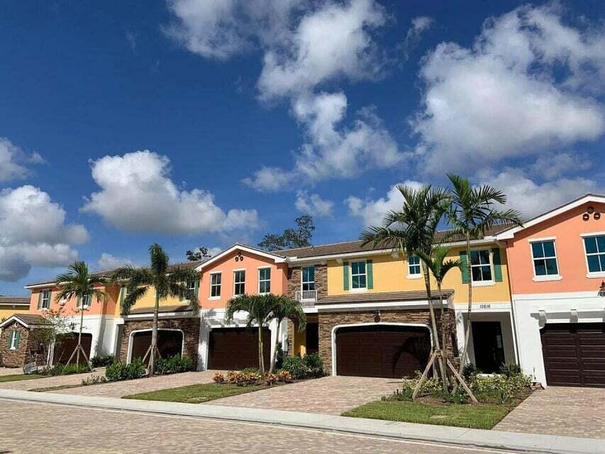 Photo of 12820 Trevi Isle Drive, Palm Beach Gardens, FL 33418 (MLS # R10960977)