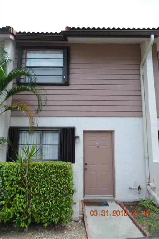 MAPLEWOOD TOWNHOMES - Residential