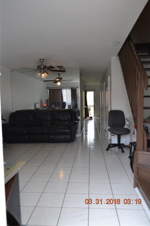 MAPLEWOOD TOWNHOMES - Residential