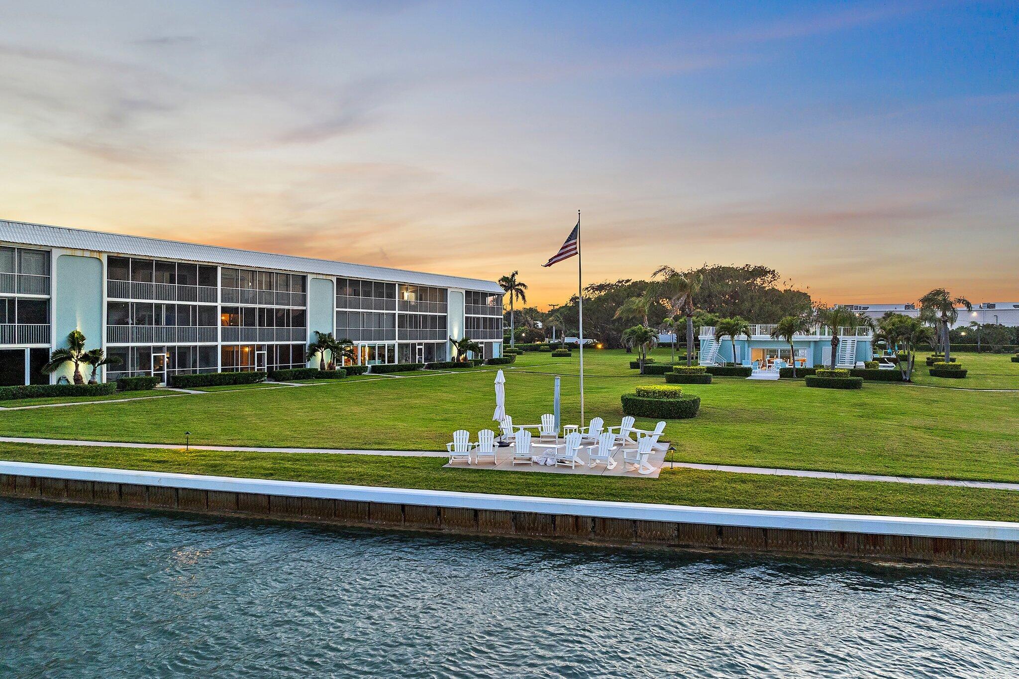 WATERWAY BEACH CONDOS - Residential