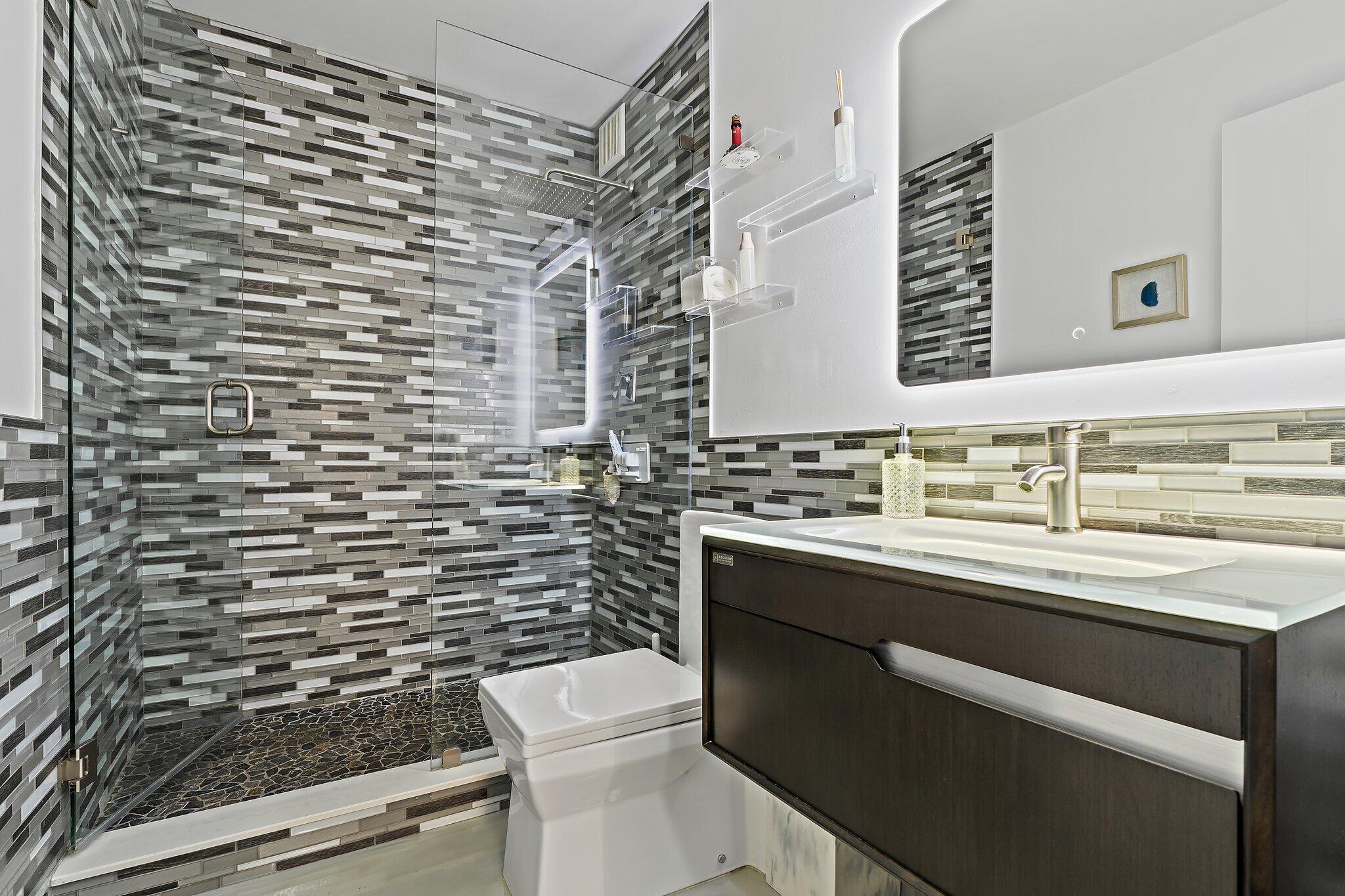 WATERWAY BEACH CONDOS - Residential