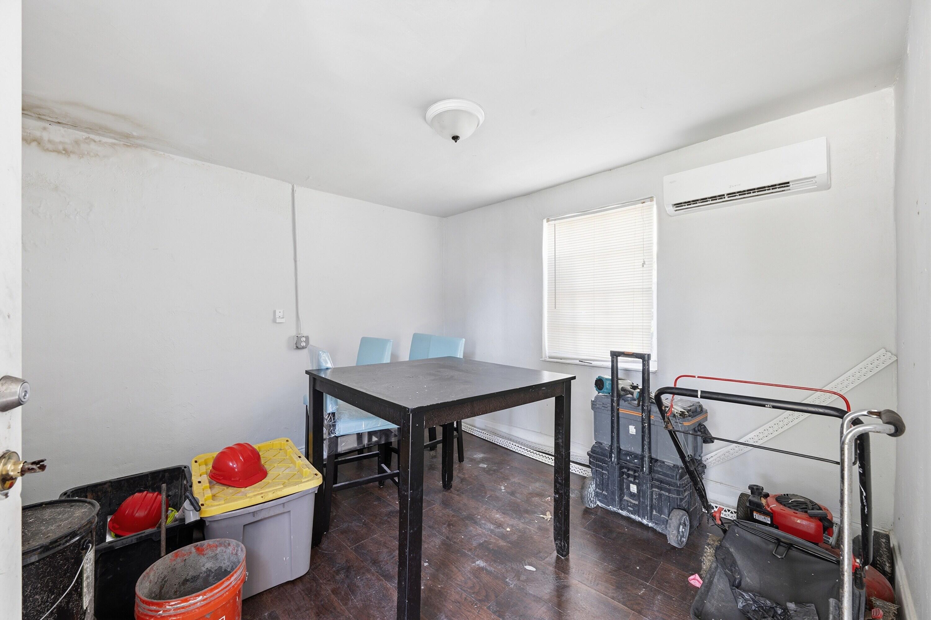 EDISON GARDENS - Residential