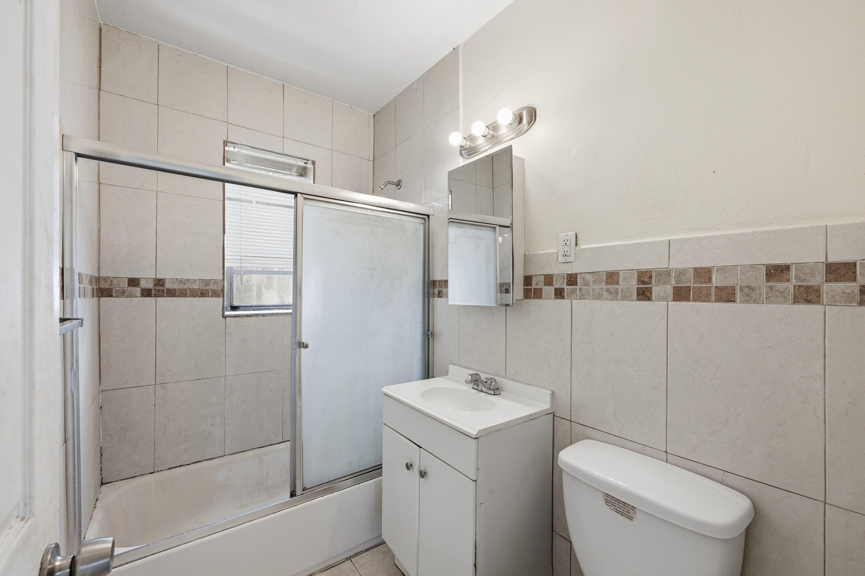 EDISON GARDENS - Residential