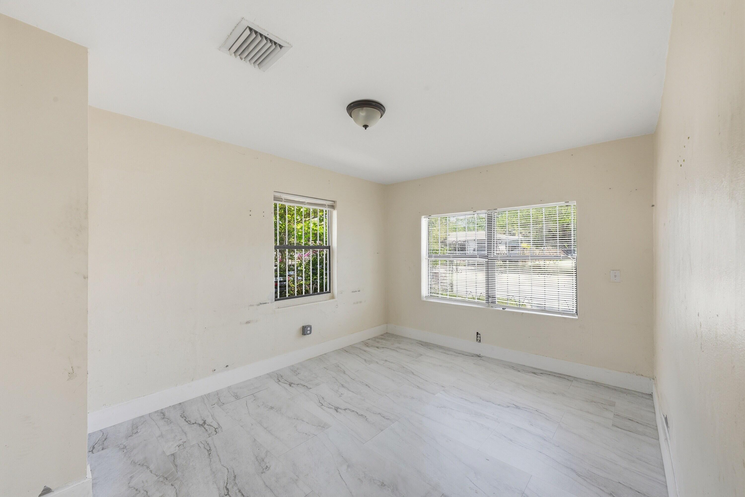 EDISON GARDENS - Residential