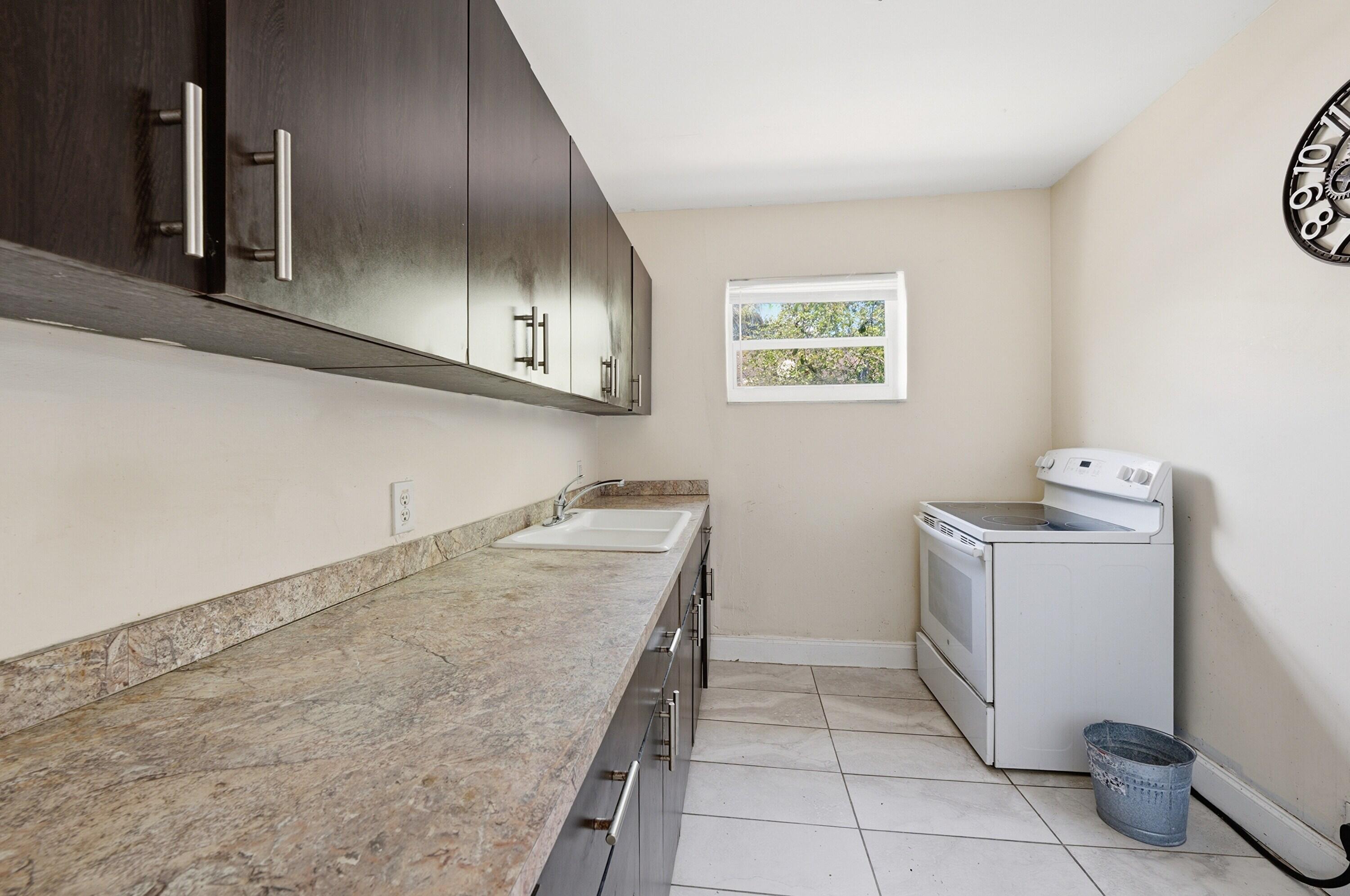 EDISON GARDENS - Residential