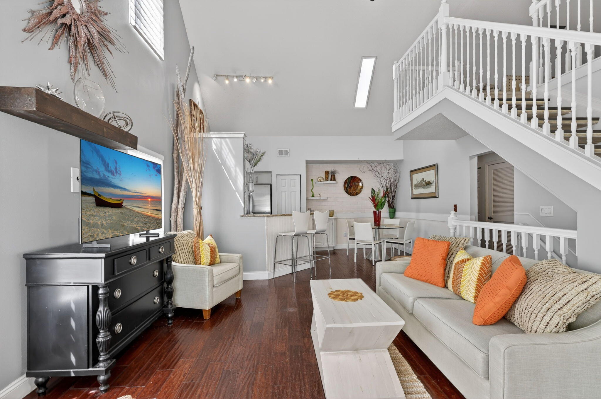 COURTYARDS AT WILLOUGHBY CONDO - Residential