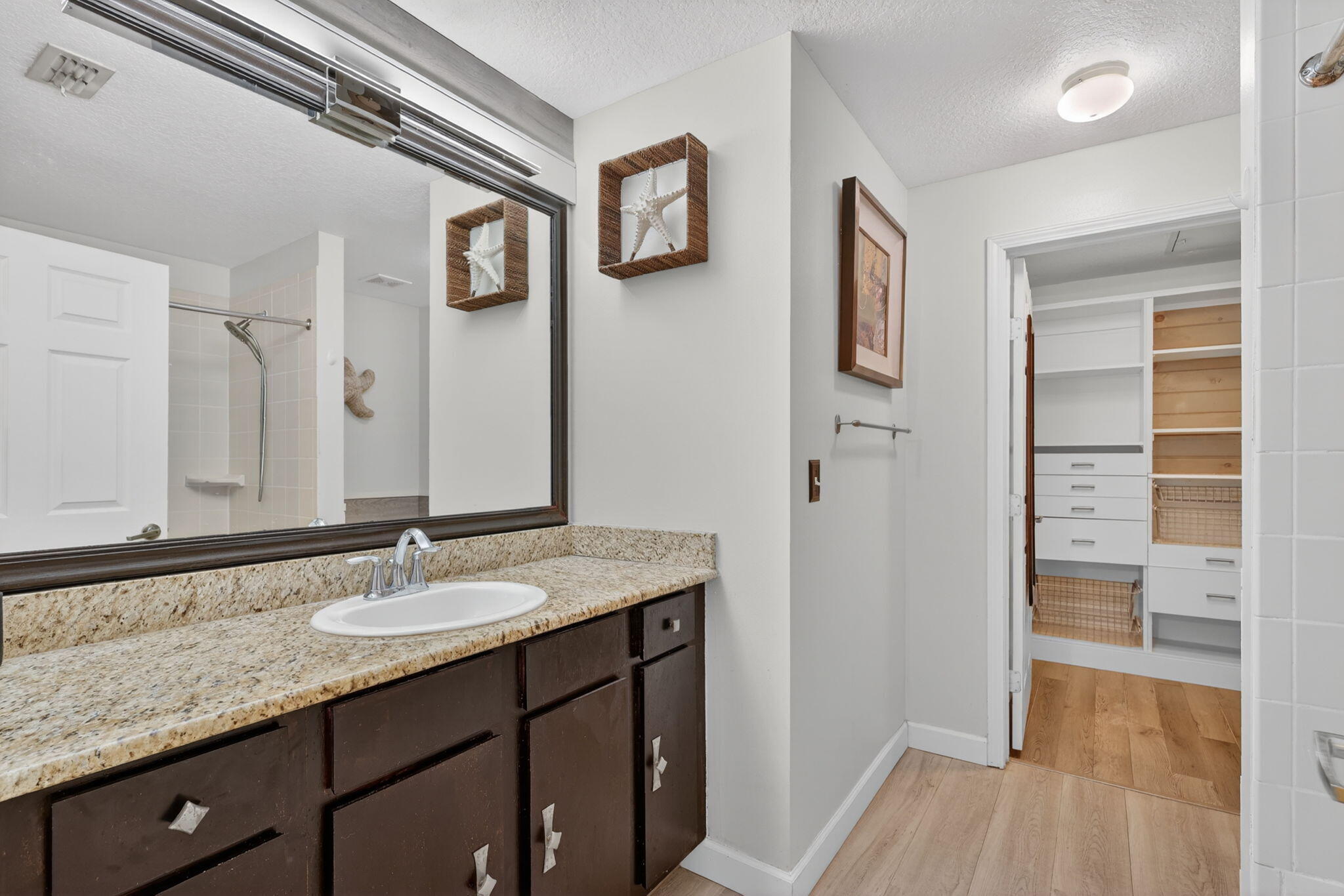 COURTYARDS AT WILLOUGHBY CONDO - Residential