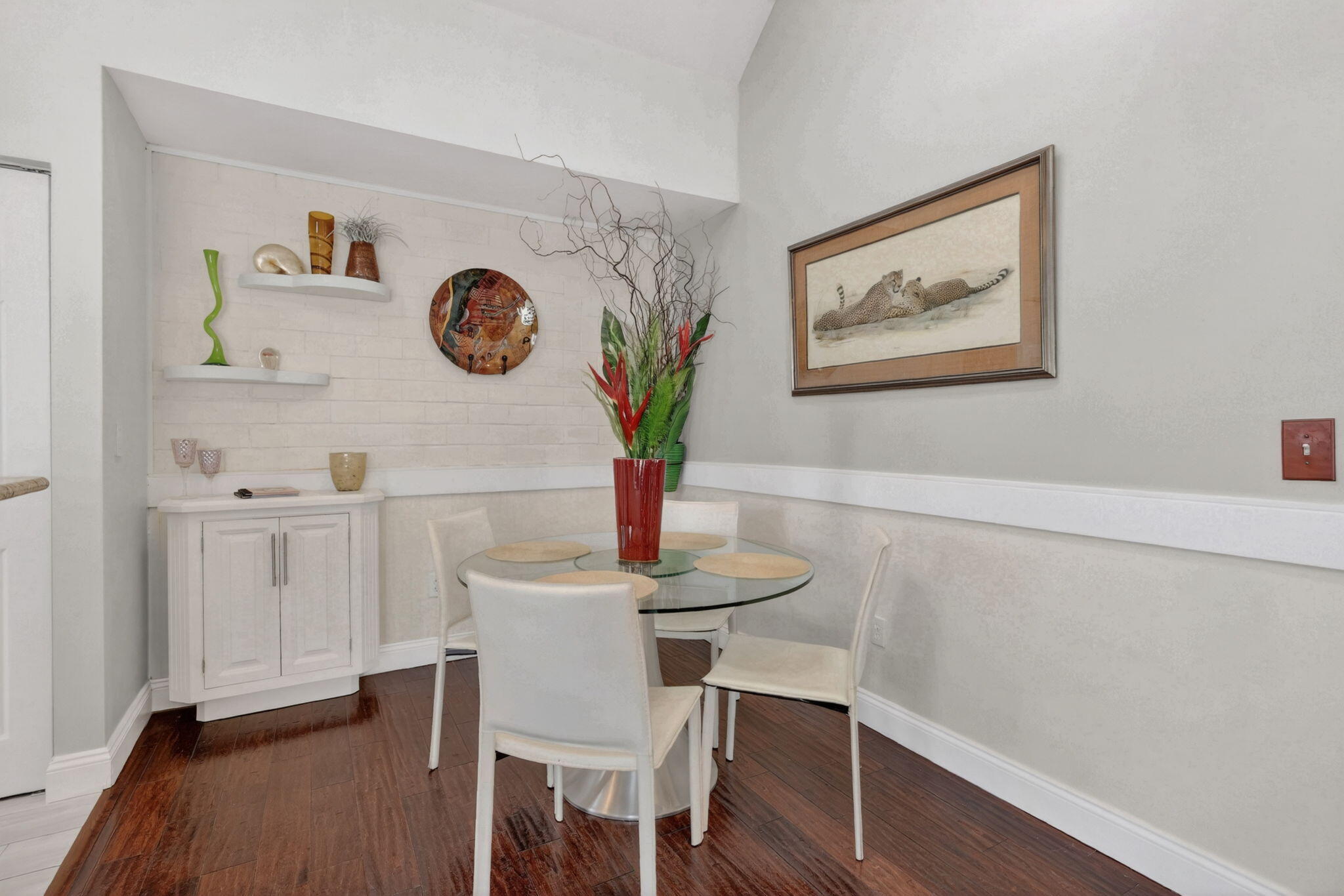 COURTYARDS AT WILLOUGHBY CONDO - Residential