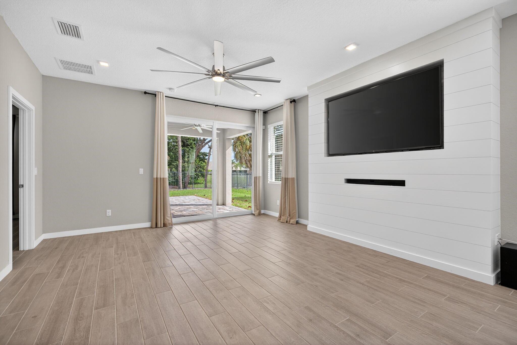 Canopy Cove - Residential