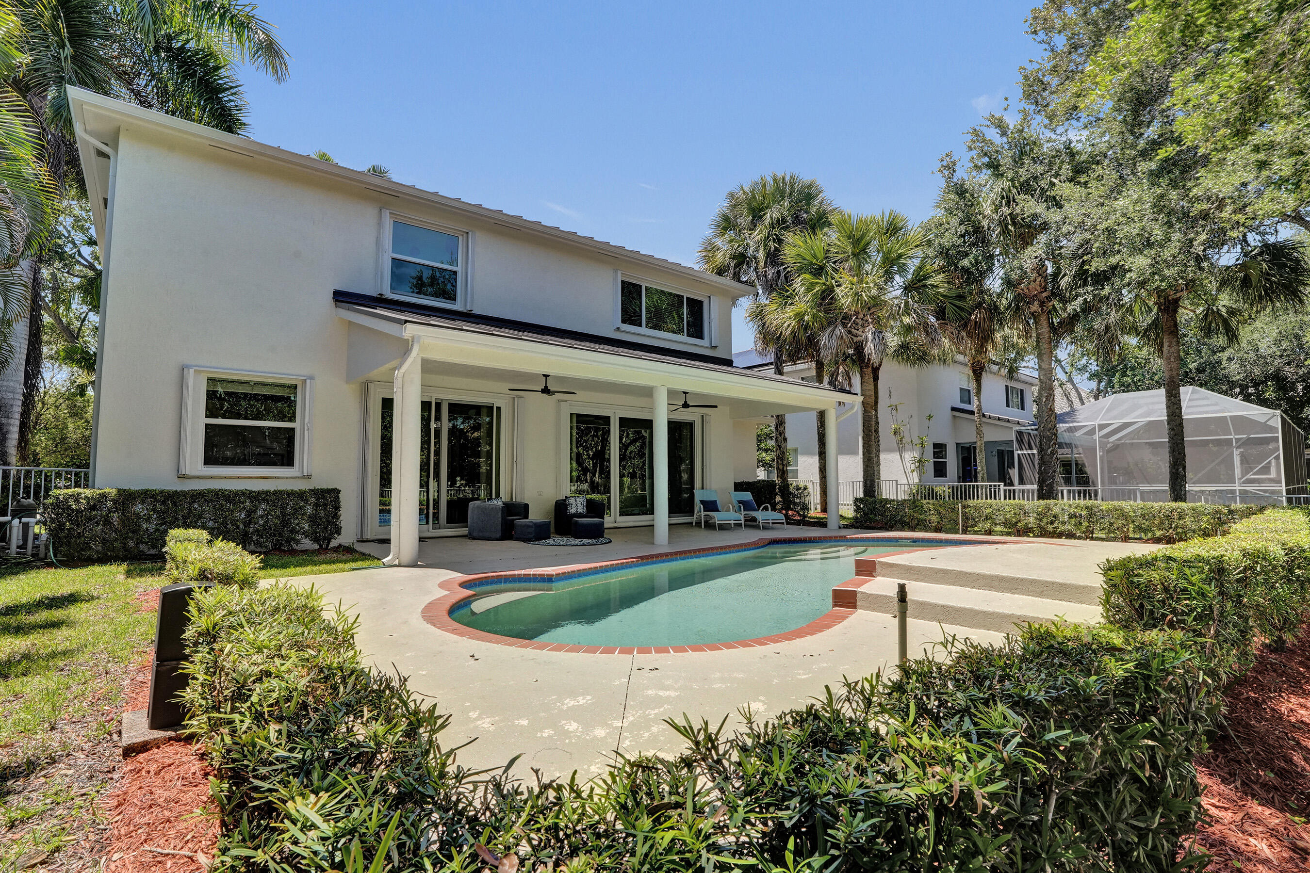 WATERS EDGE AT PARKLAND - Residential