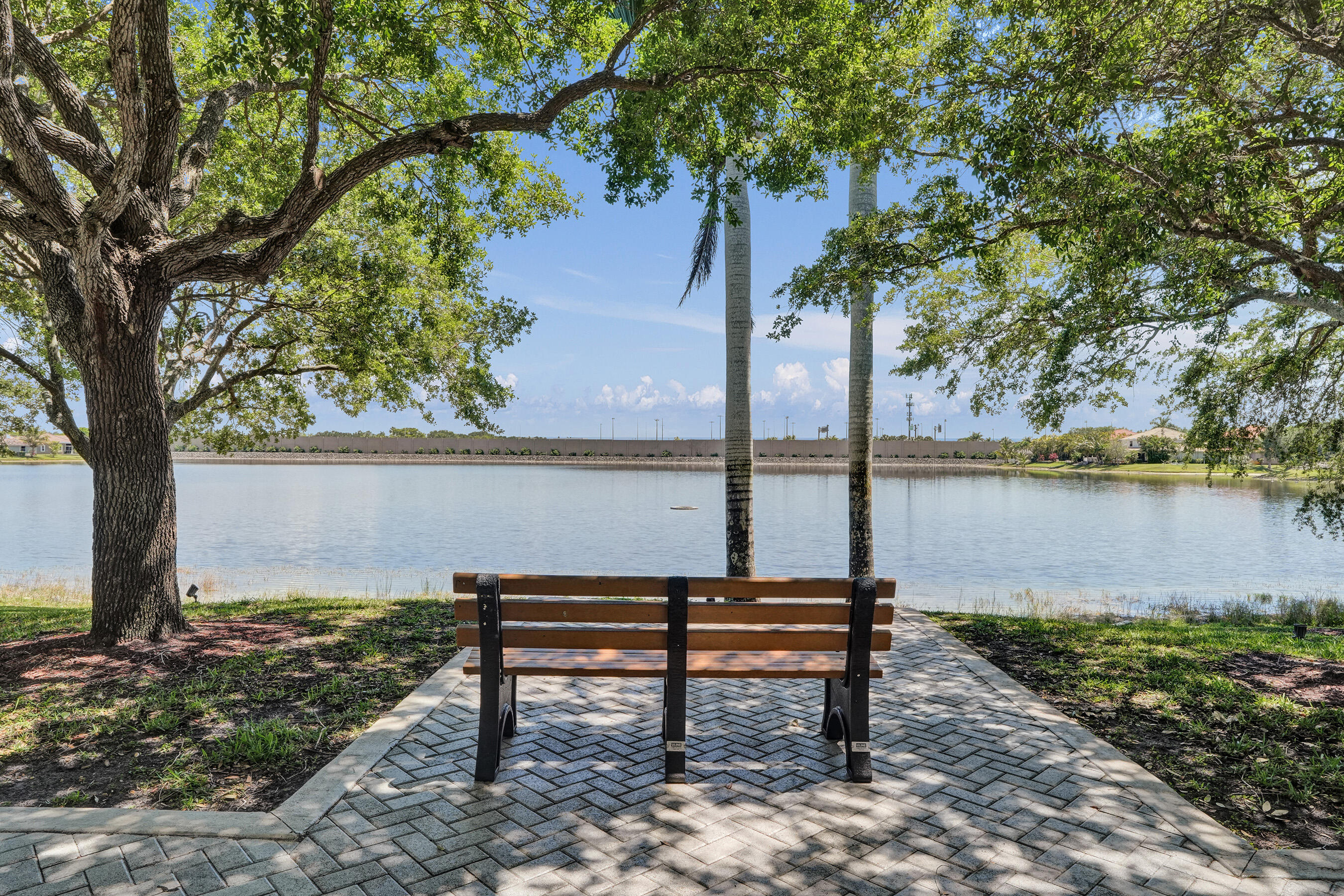 WATERS EDGE AT PARKLAND - Residential
