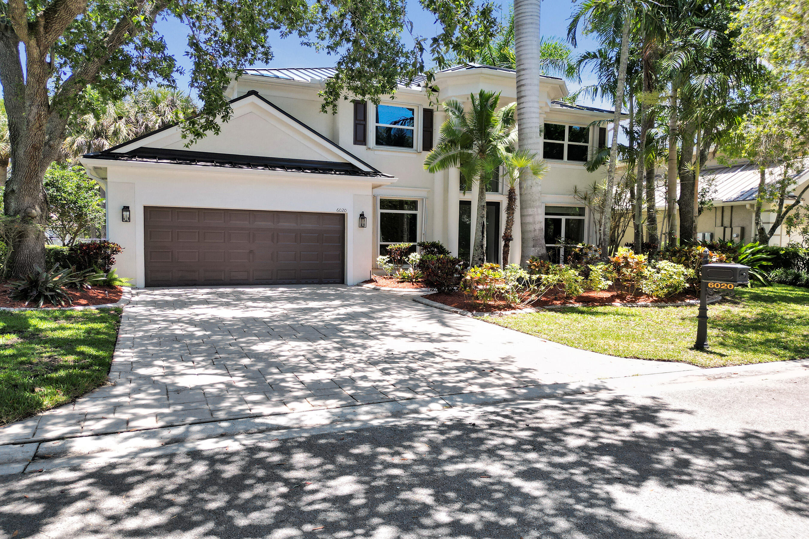 WATERS EDGE AT PARKLAND - Residential